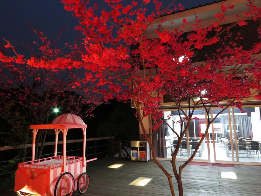 Sanyi Sakura Resort Extérieur photo
